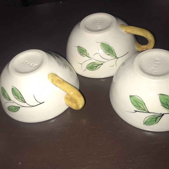 Vintage hand painted set of 5 mugs from Italy - Picture 13 of 13
